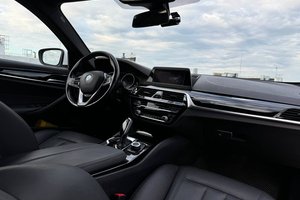 BMW 5-Series 520i