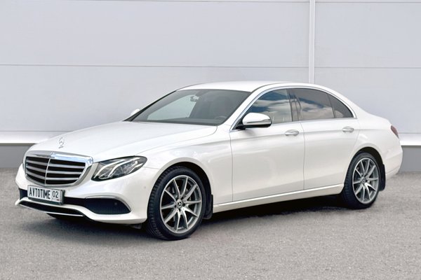 Mercedes-Benz E 220 D